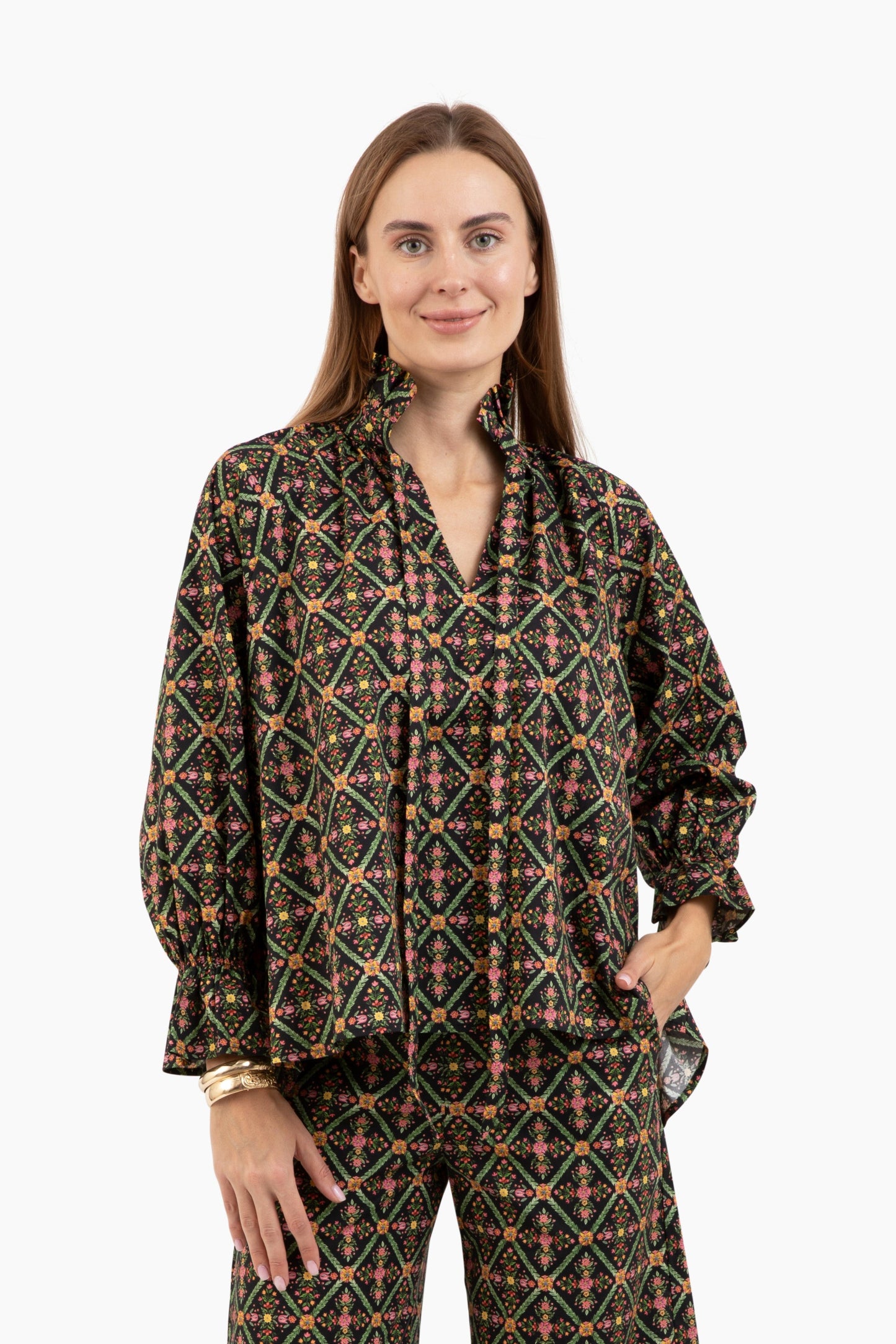 Flawless and Company Ruffle Collar Cotton Poplin Top