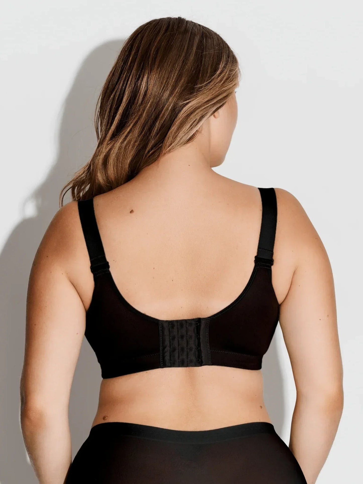 Flawless and Company Wireless Lift Bra — Obsidian